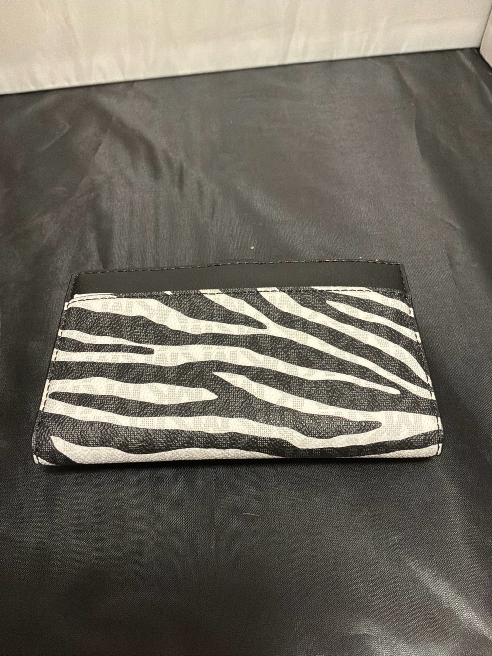 Michael Kors Black & White Zebra Print Card Case Wallet - Picture 3 of 5